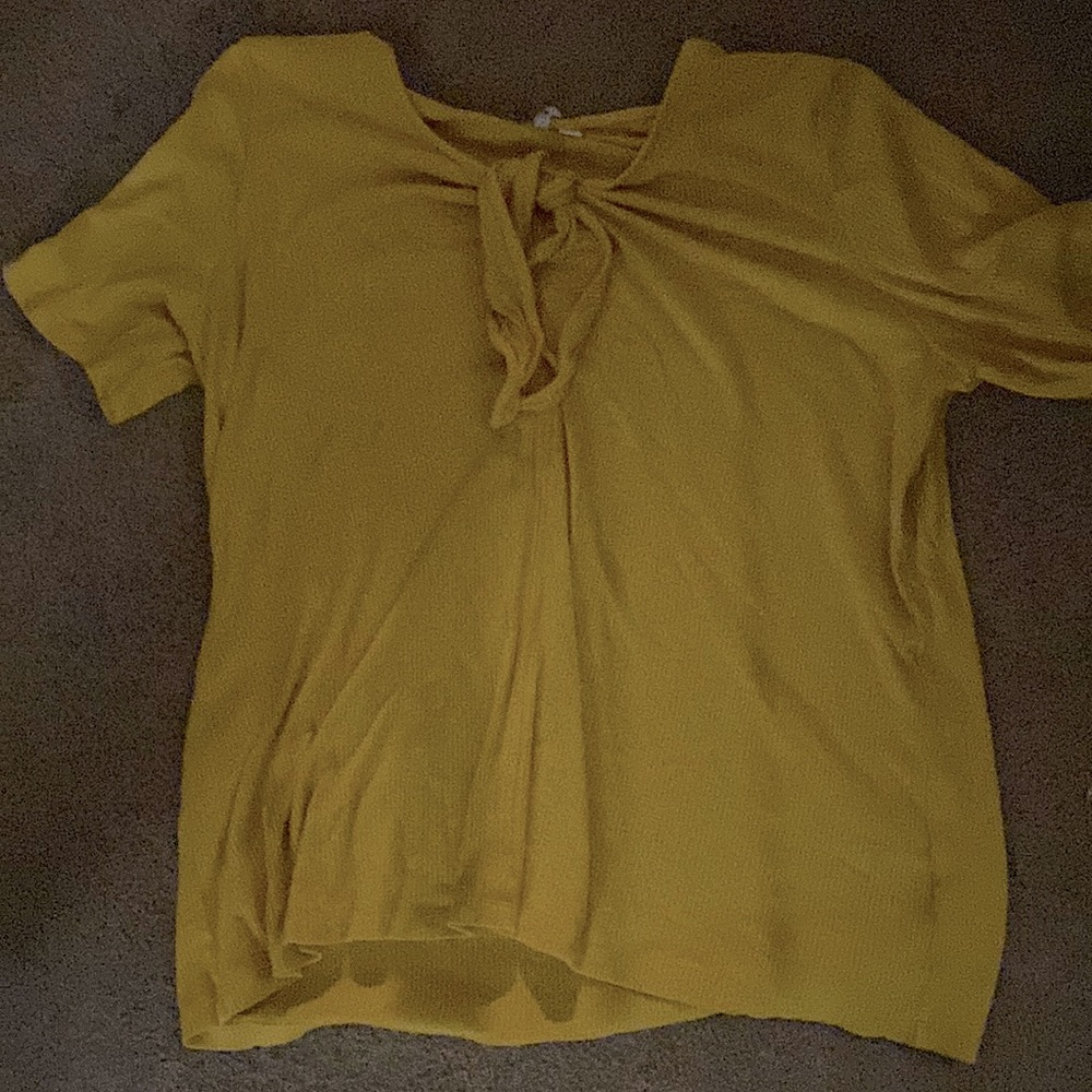 Cute summery blouse yellow